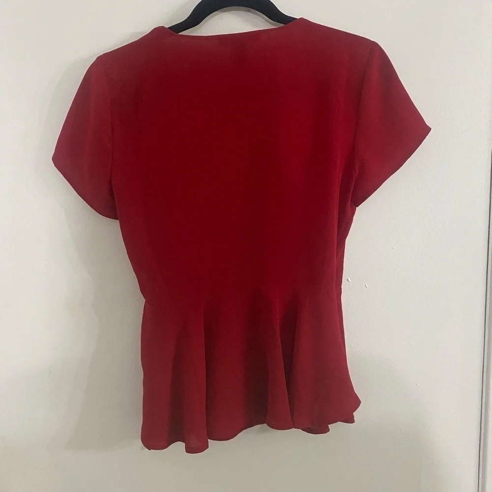 20 BNWOT Red wrap top size M - Picture 3 of 3